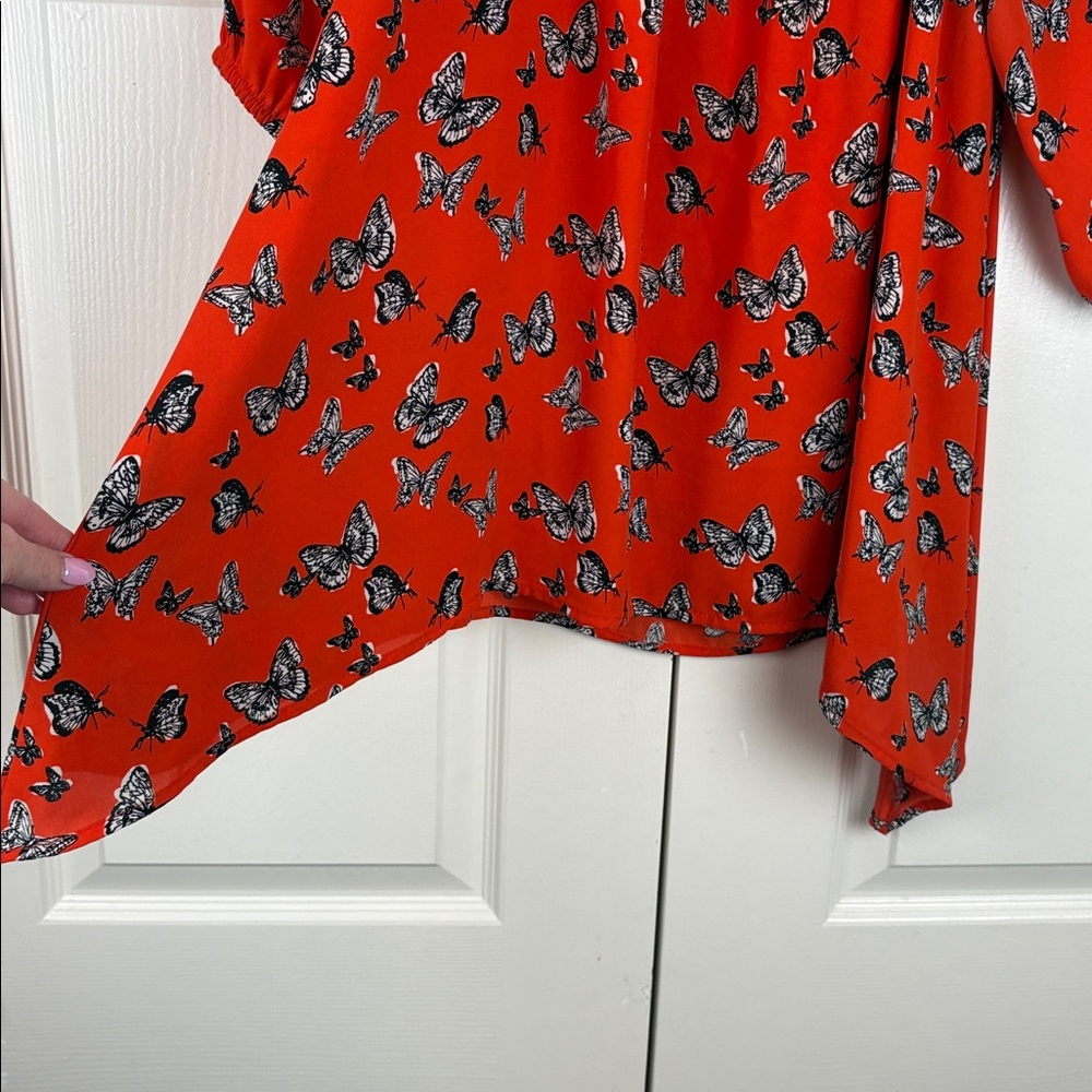 Karen Kane Butterfly Print Boho Blouse – Red & Black Peasant Top Size 1X - Picture 10 of 10